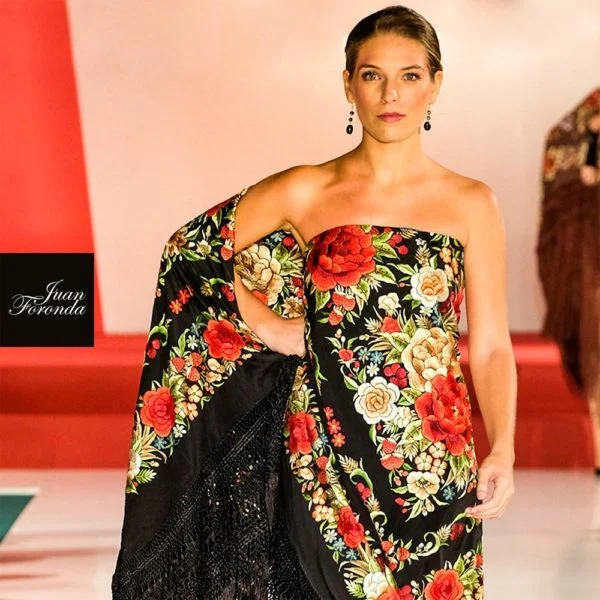 Mantón Negro